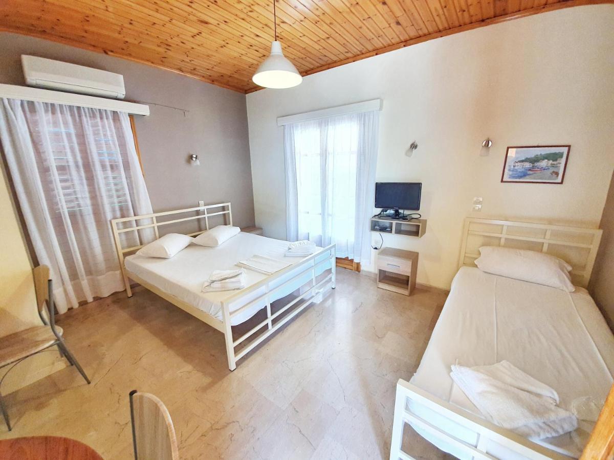 Alexaria Holidays Apartments Frínion Exterior foto