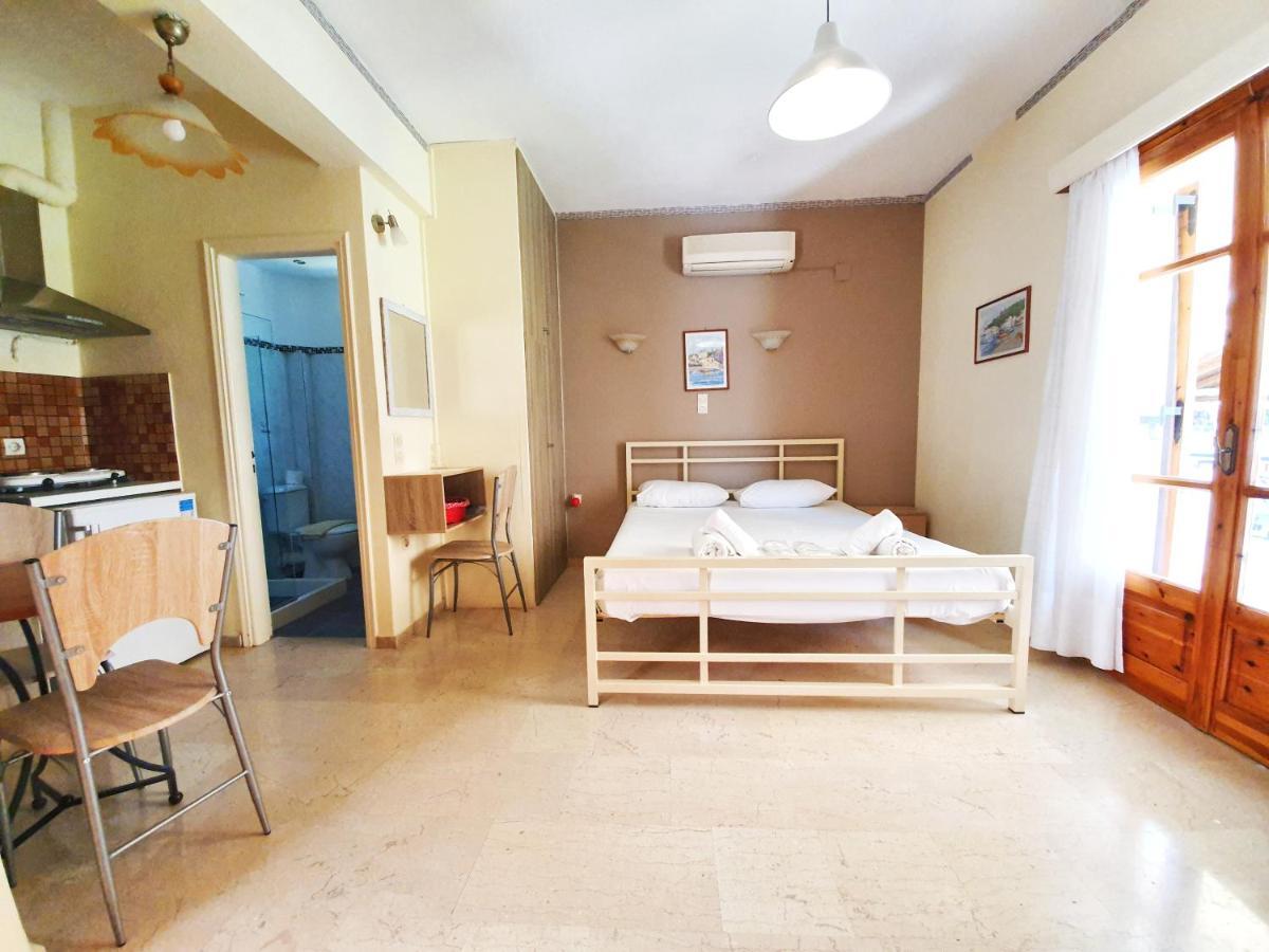 Alexaria Holidays Apartments Frínion Exterior foto