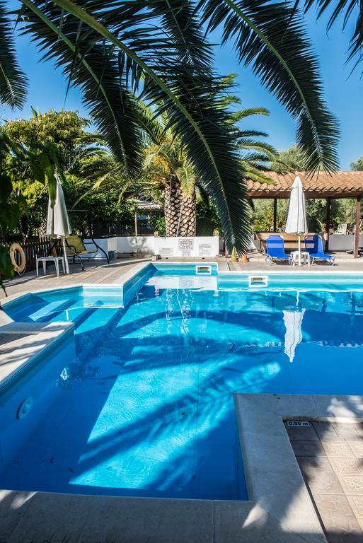 Alexaria Holidays Apartments Frínion Exterior foto