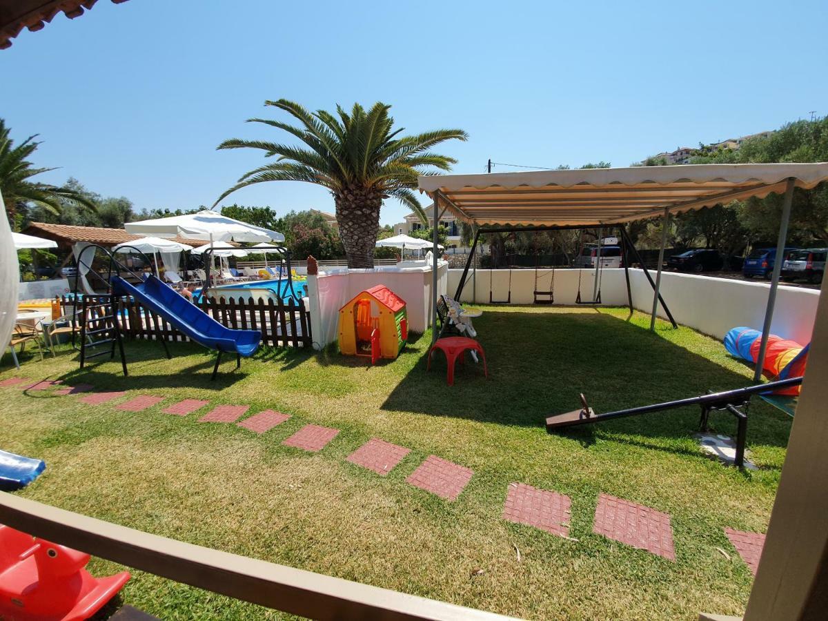 Alexaria Holidays Apartments Frínion Exterior foto